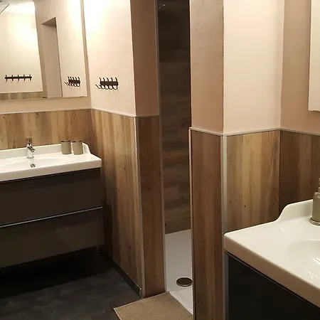 アパート Grillstube